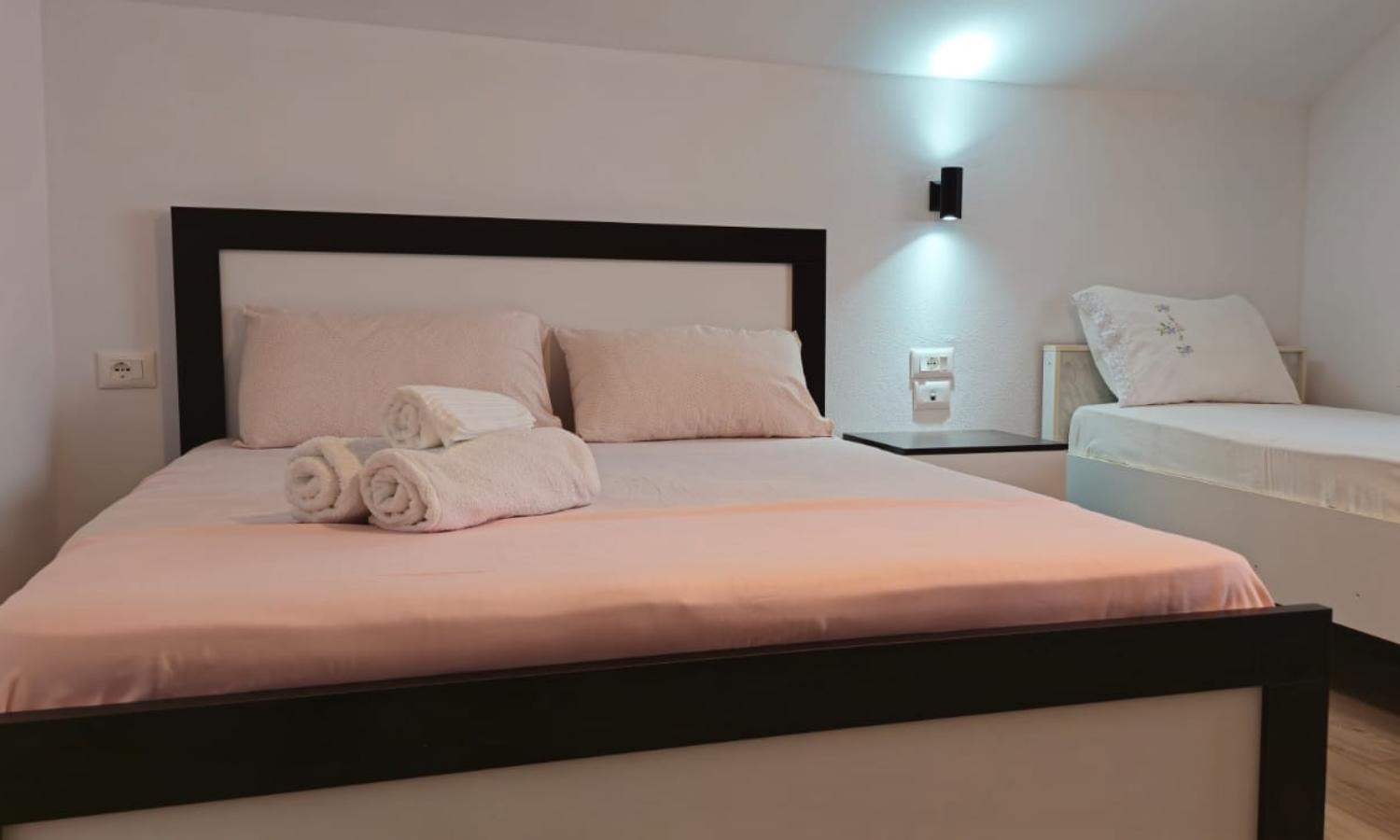 Guest House Pogradeci 外观 照片