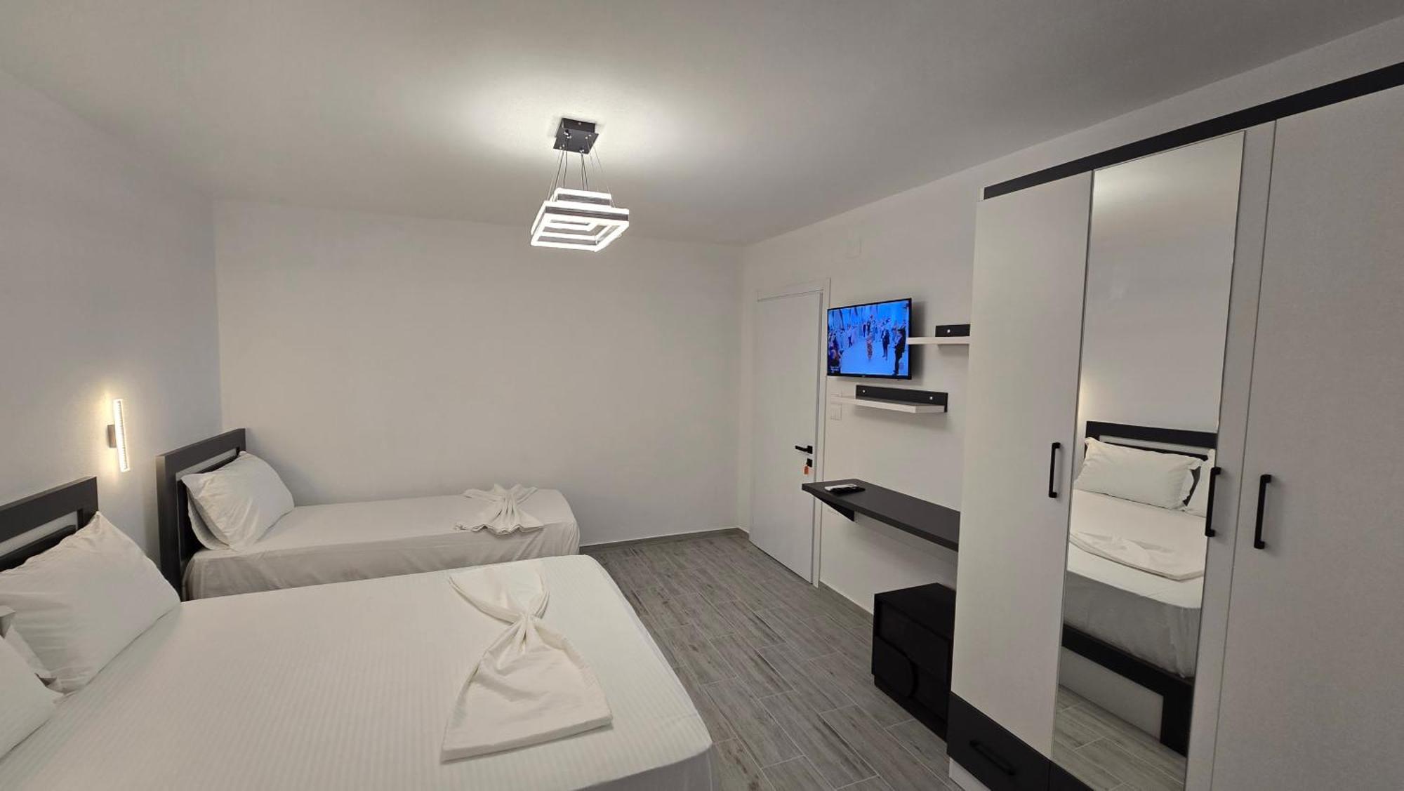 Guest House Pogradeci 外观 照片